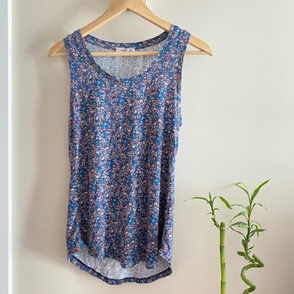 DEX Blue Floral Scoop Tank Top - Picture 2 of 6